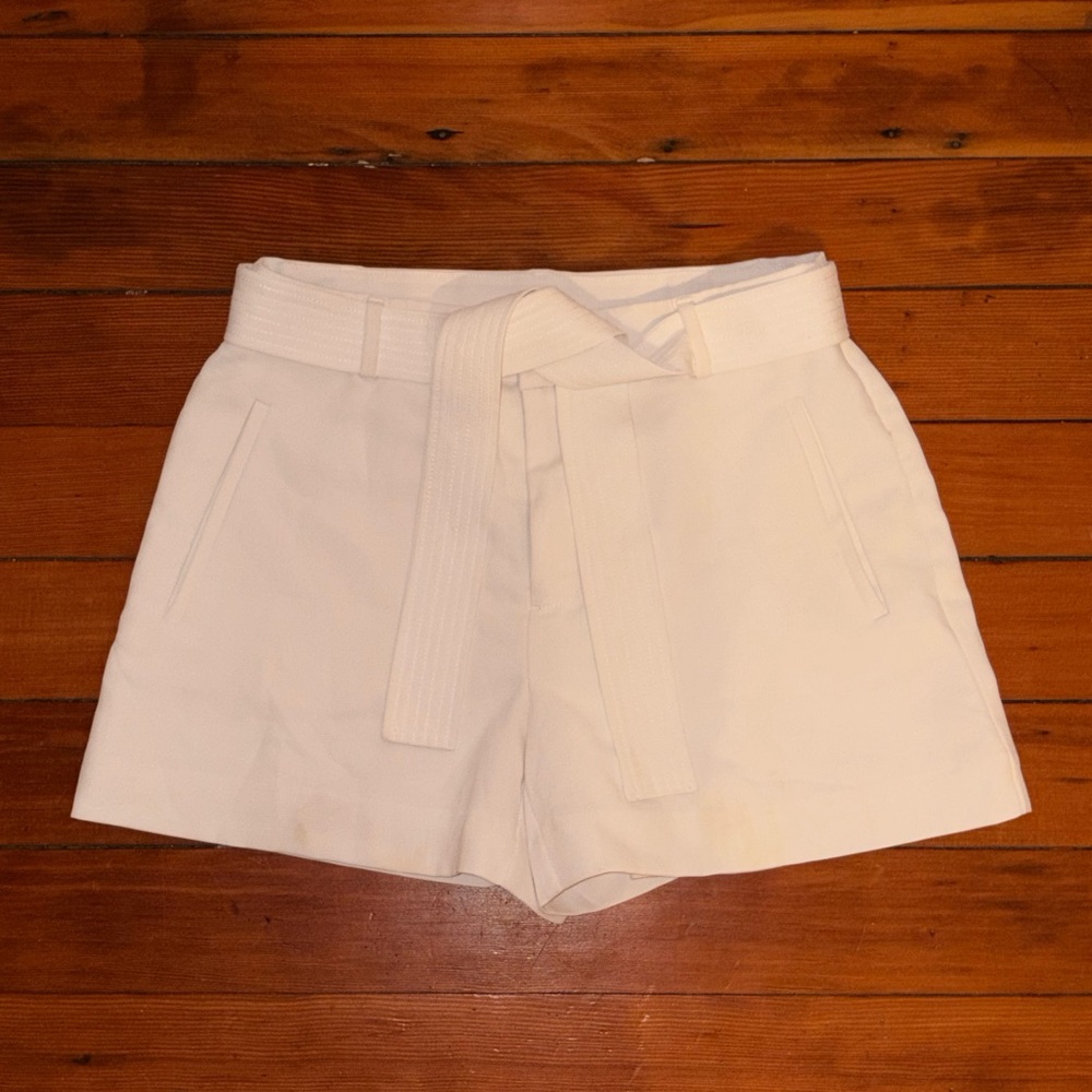 High-Waist White Belted Women’s Shorts